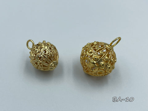Metallic button for clerical vestments (BA-10)
