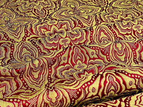 STOCK 3.6m Priestly fabric with Crosses IERO 35 - red/gold