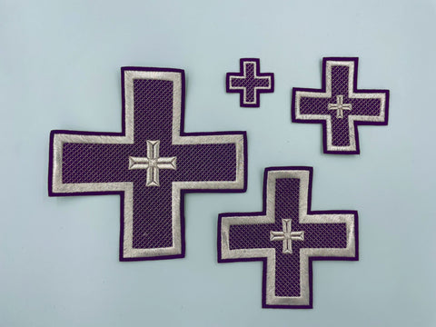 Set of embroidered crosses ‘Paros’ in 5 colors