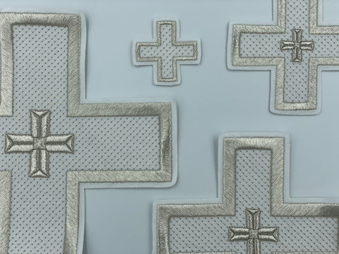 Set of embroidered crosses ‘Paros’ in 5 colors
