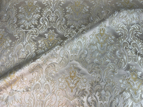 STOCK 6.45m Priestly fabric IERO 10 – white/silver/beige