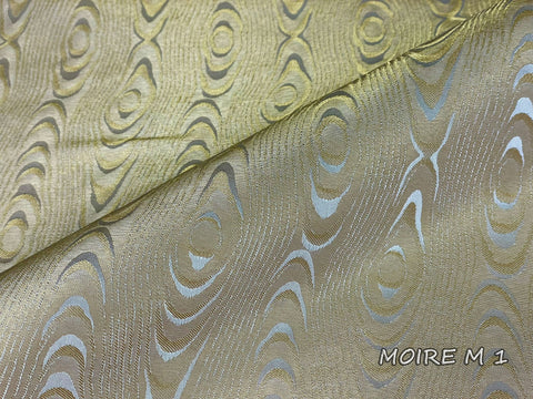 Moire metallic fabric with a wavy look
